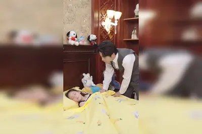 萌宝敲敲门：妈咪，买一送一！